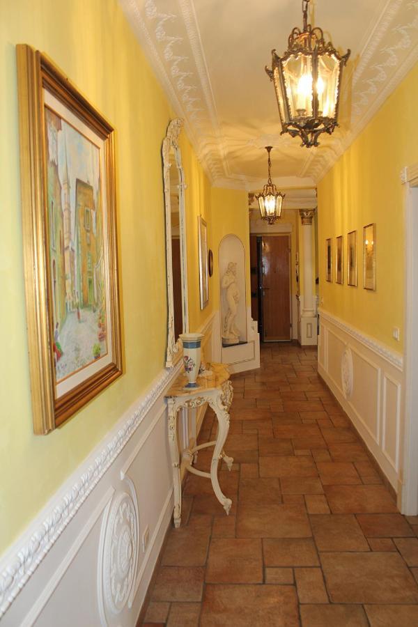 Bed And Breakfast Sopranos Специя Екстериор снимка
